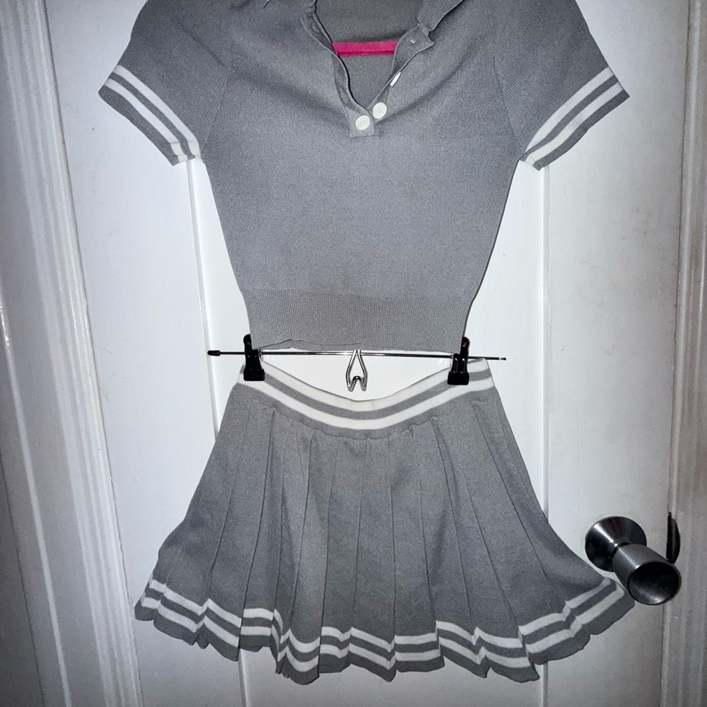 Coord Preppy Collared Top With Matching Pleated S… - image 2